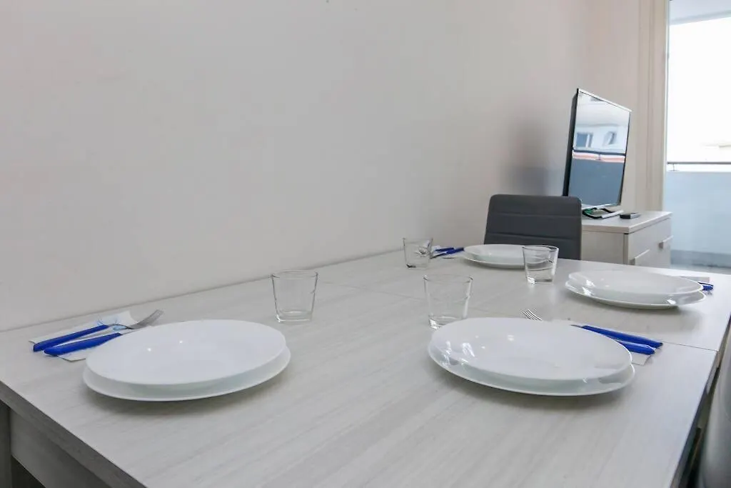 12Th Floor Diamond Tower - 72 Apartment Milan